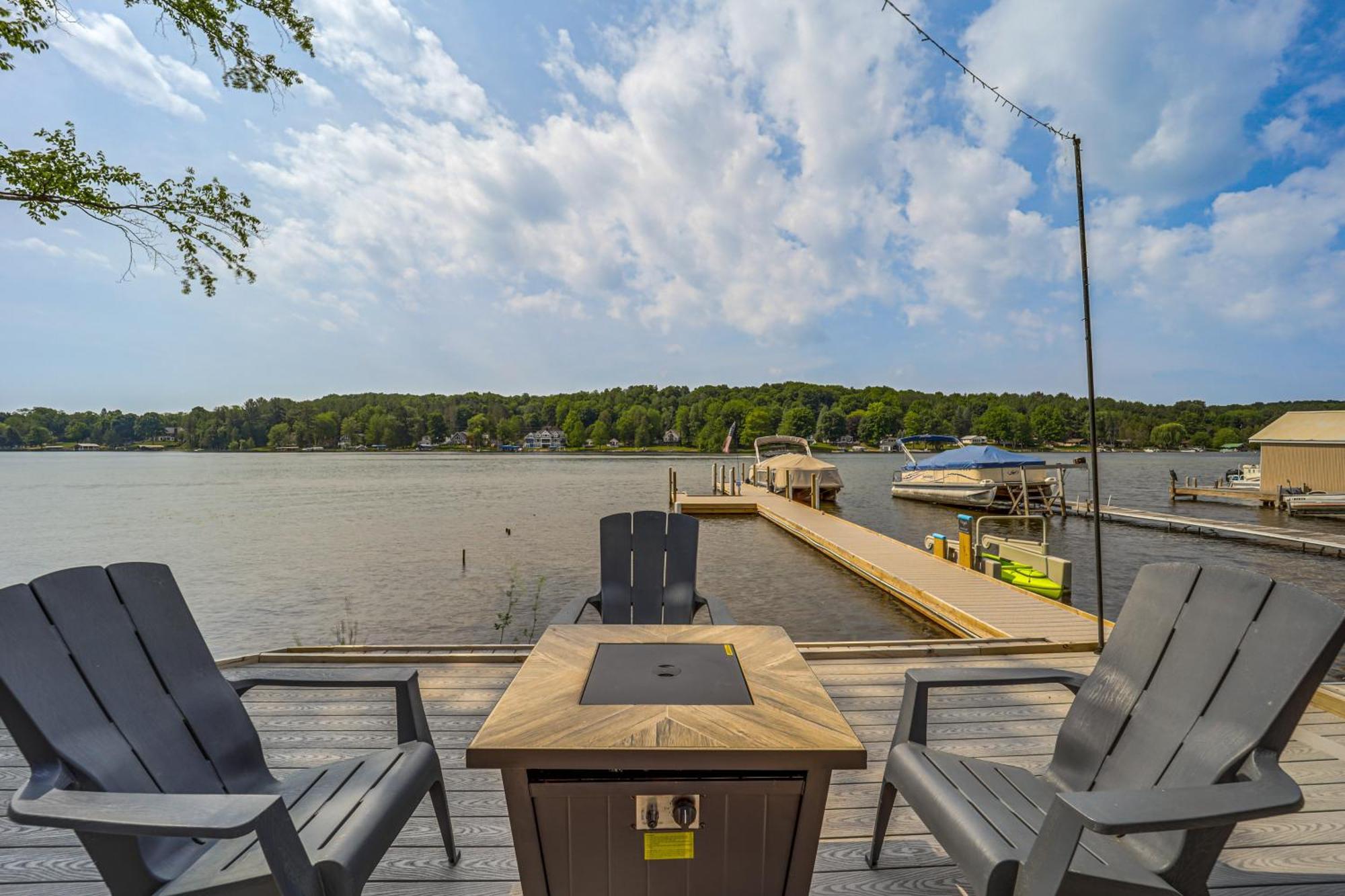 Clam Lake Vacation Rental With Deck And Shared Dock! Bellaire Exterior photo